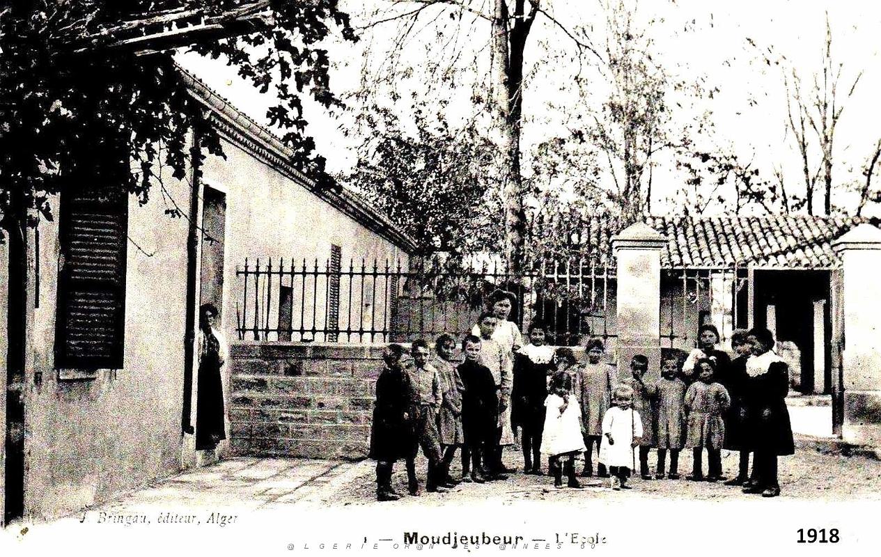 1091- Moudjeubeur-1918- L'Ecole.jpg